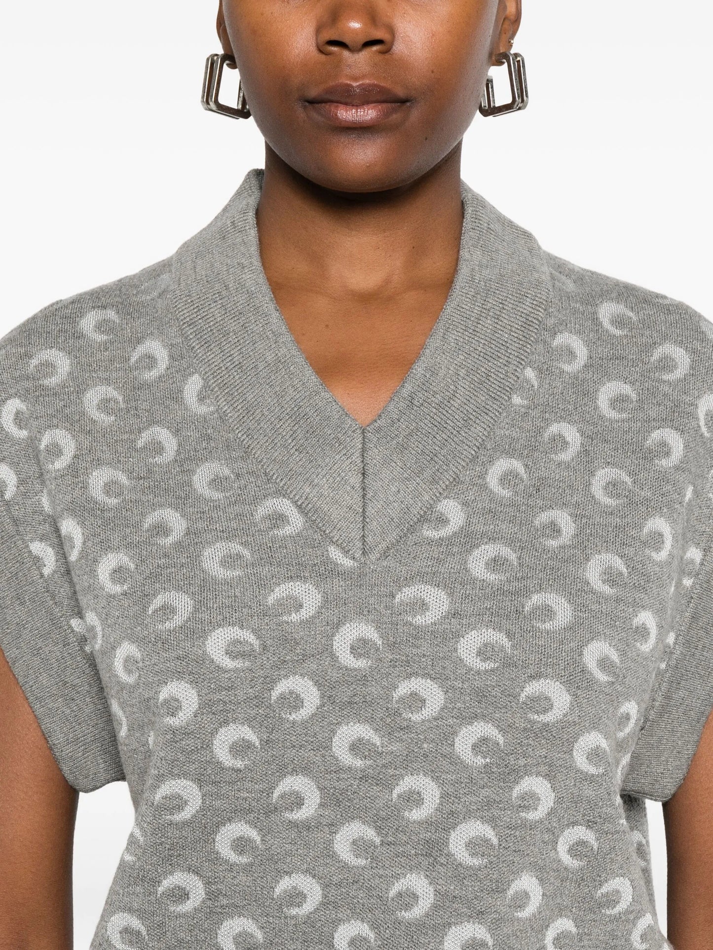 moon-jacquard V-neck vest