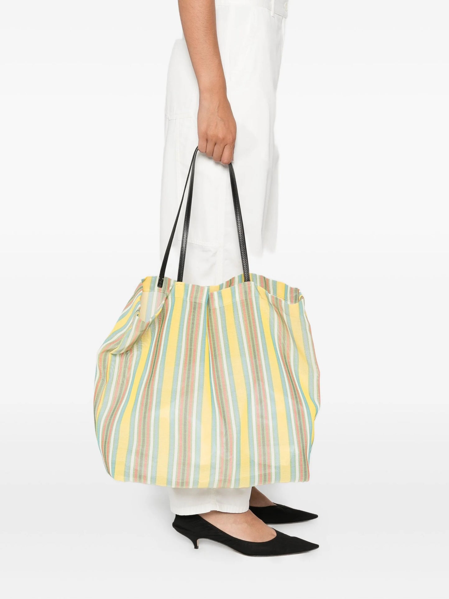 Barn mesh tote bag