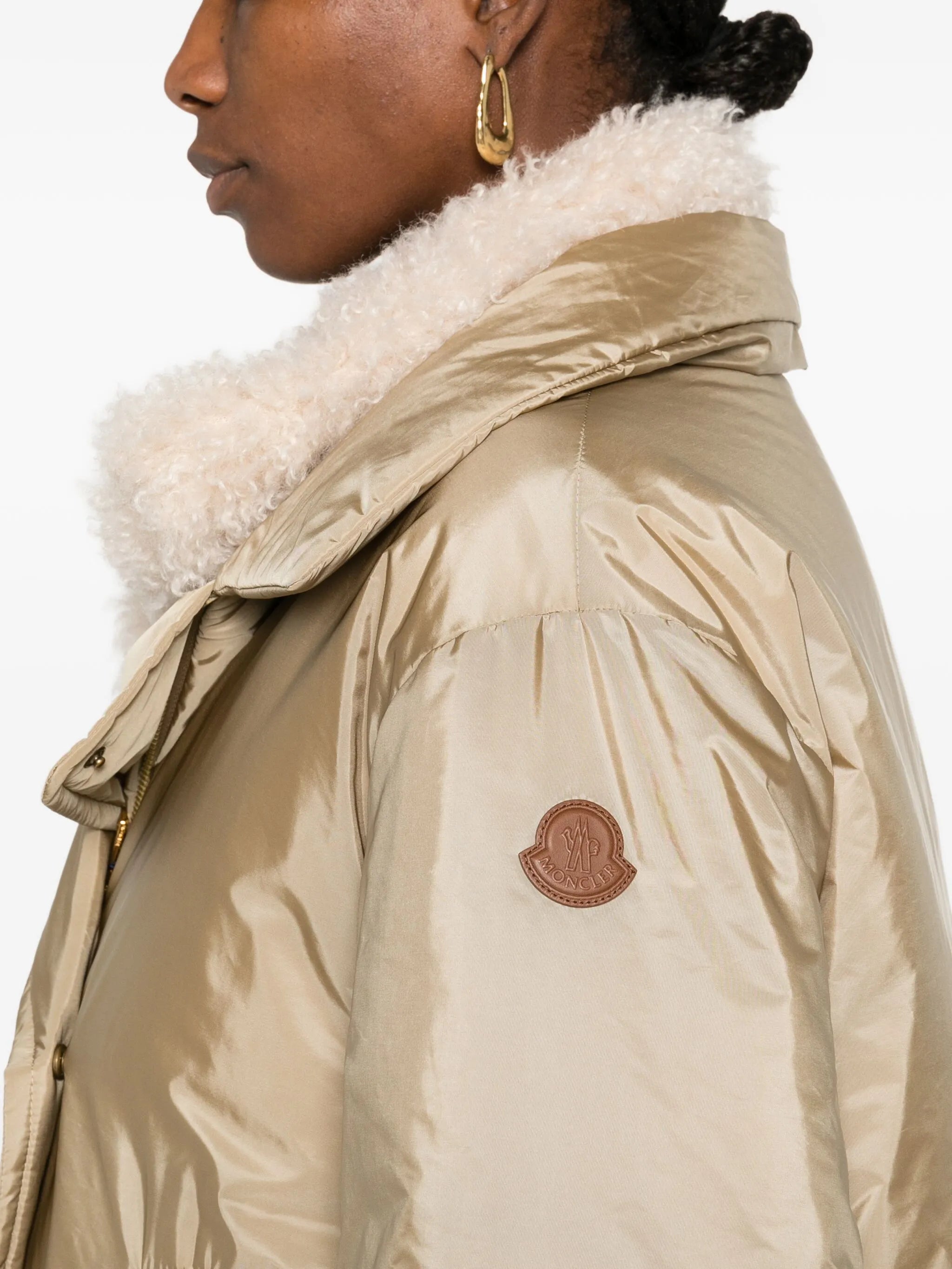 Voue sherpa-collar quilted jacket