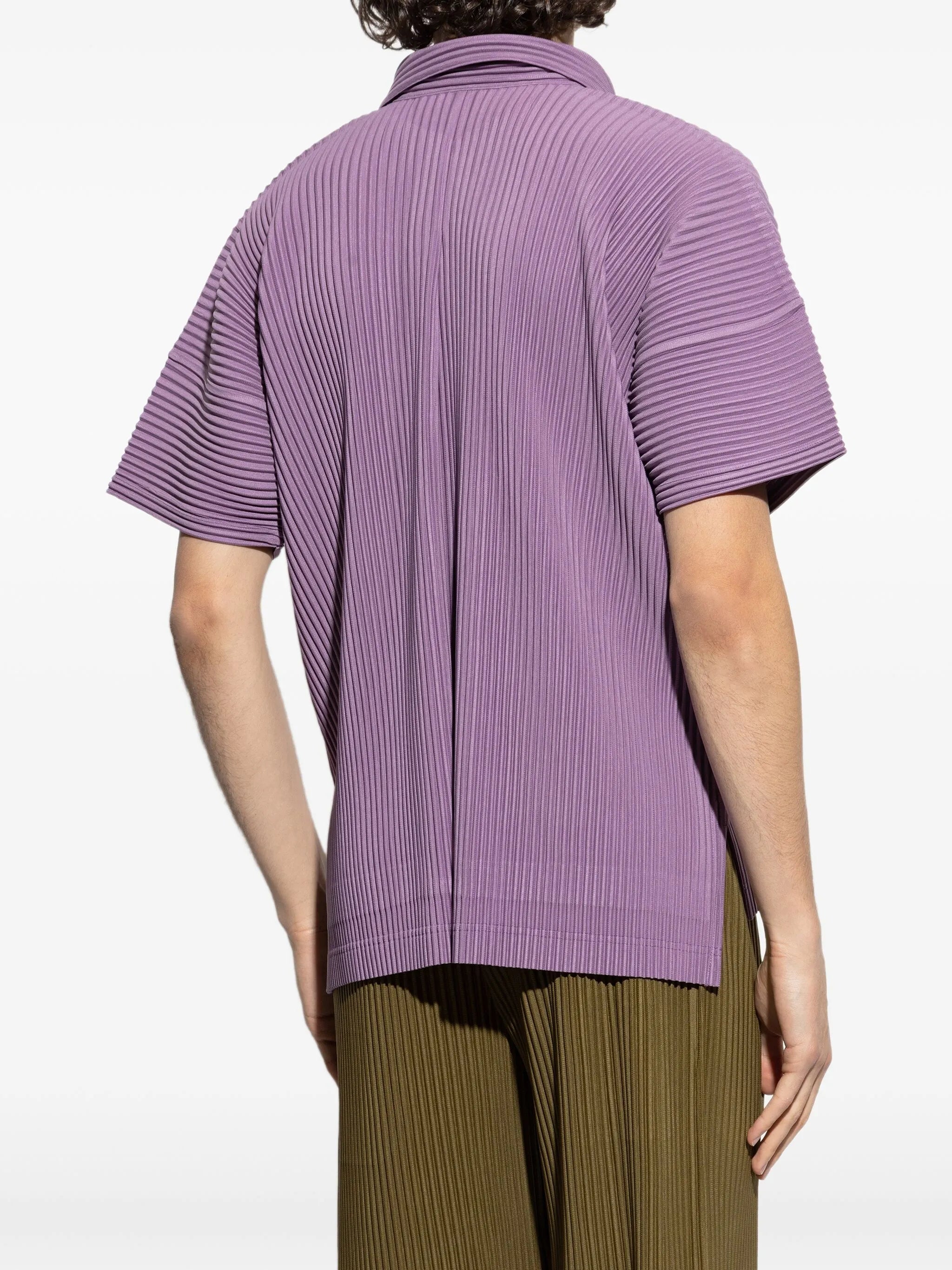 pleated shirt