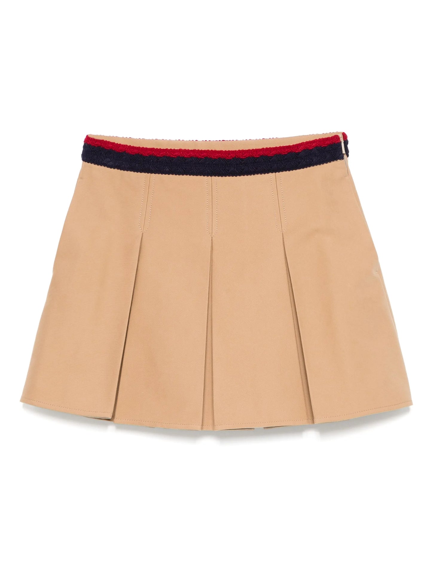 pleated skirt