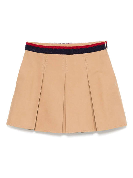 pleated skirt