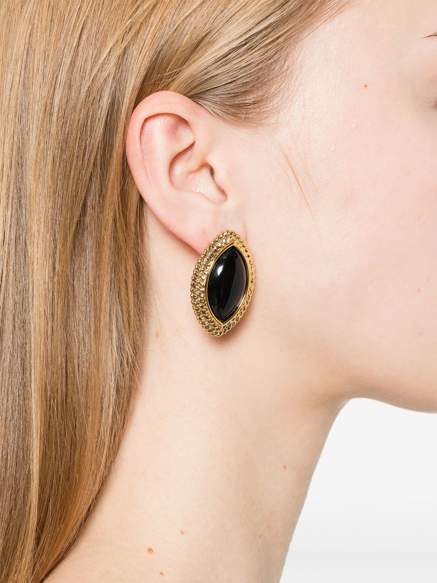 Noir earrings