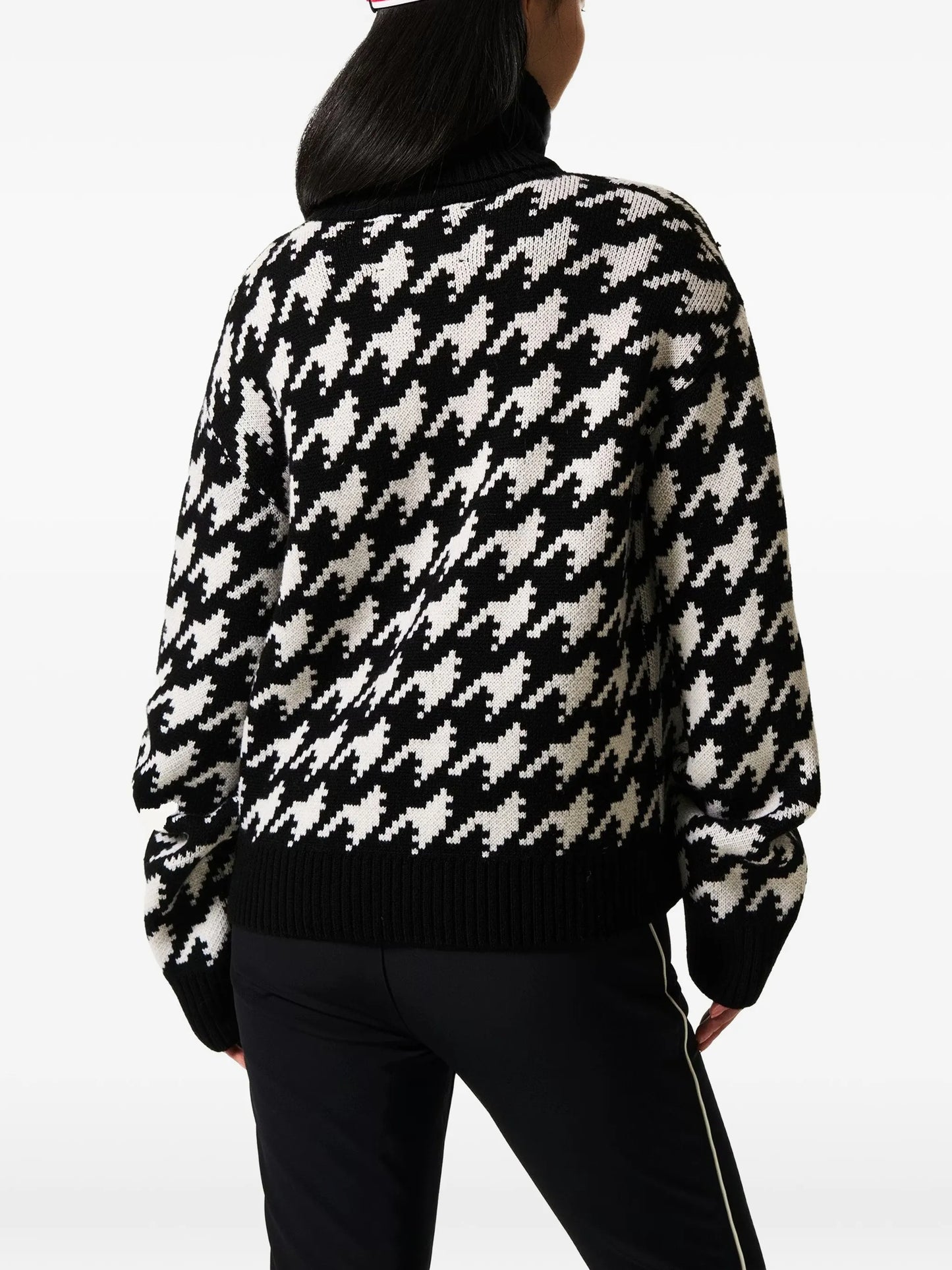 houndstooth-patterned sweater