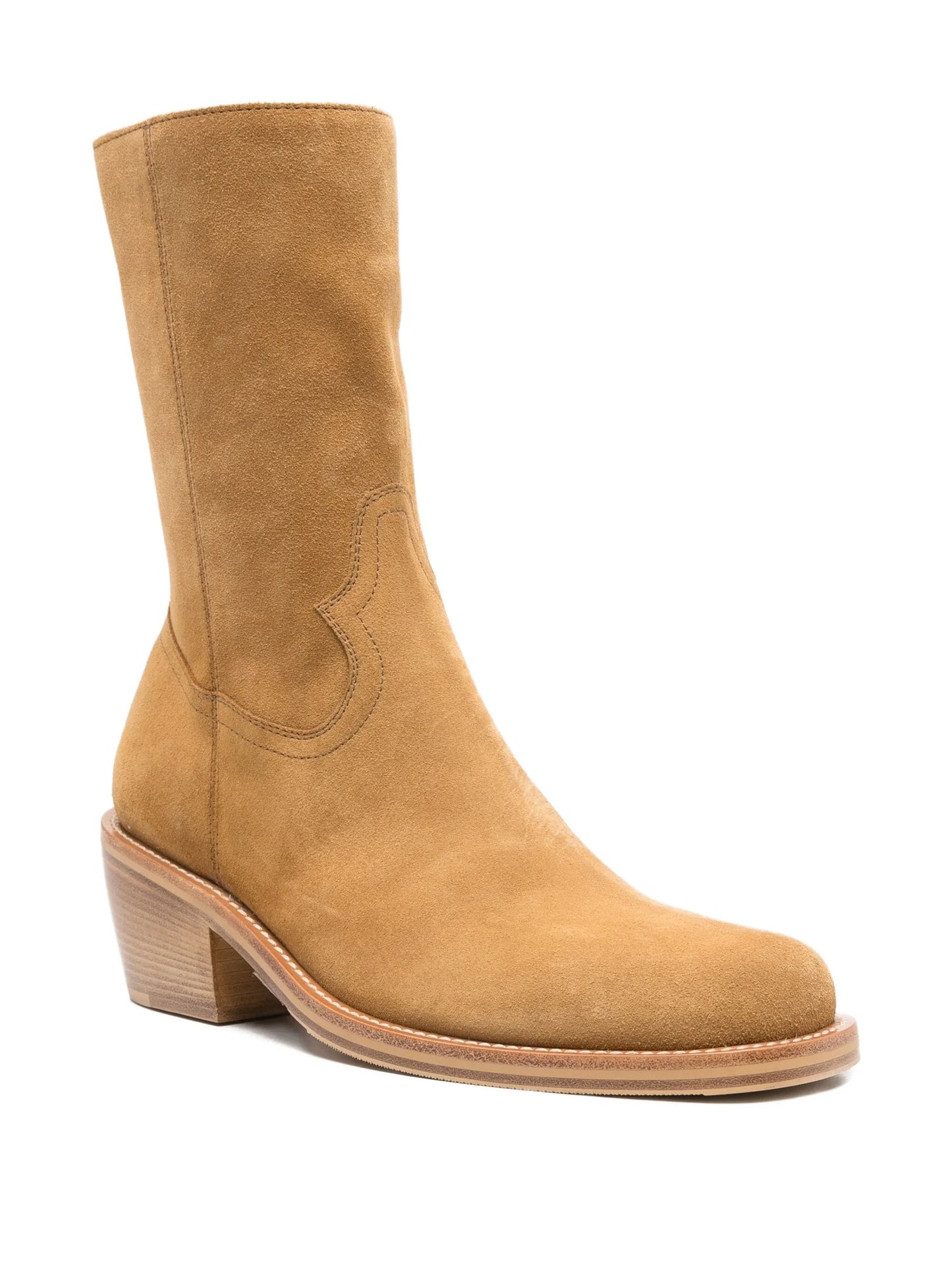 Western-style suede boots