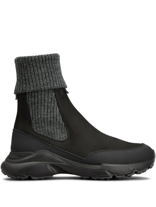 Chelsea boots in nubuck and knit