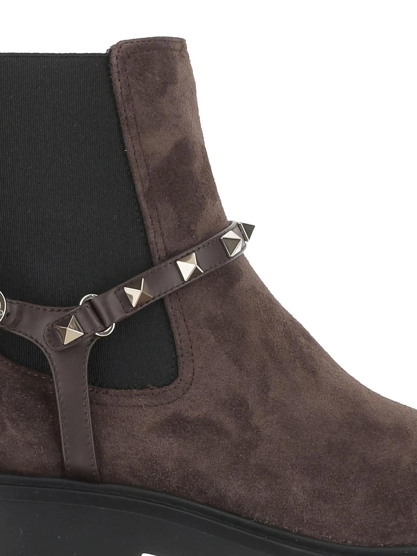 studded-ankle Chelsea boots