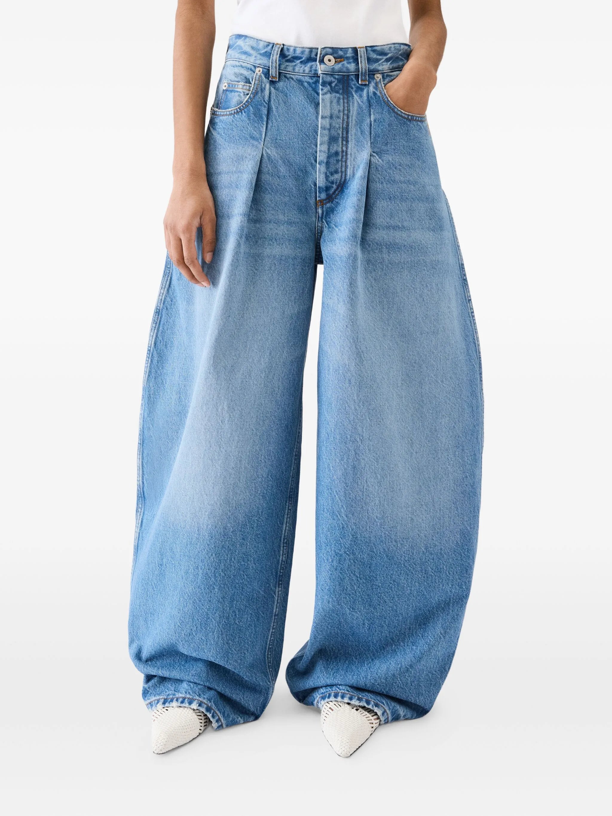 Le De-Nîmes Ovalo pleated jeans