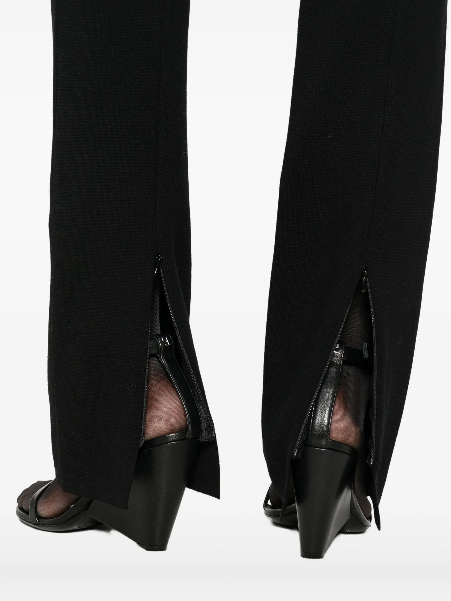 straight-leg knitted trousers