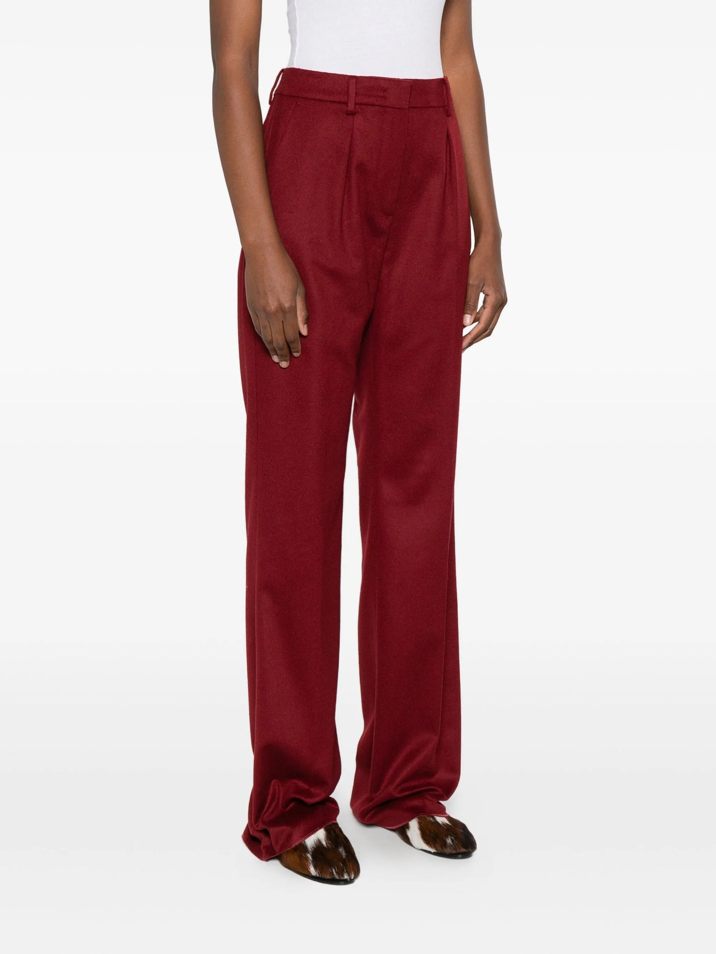 pleated trousers