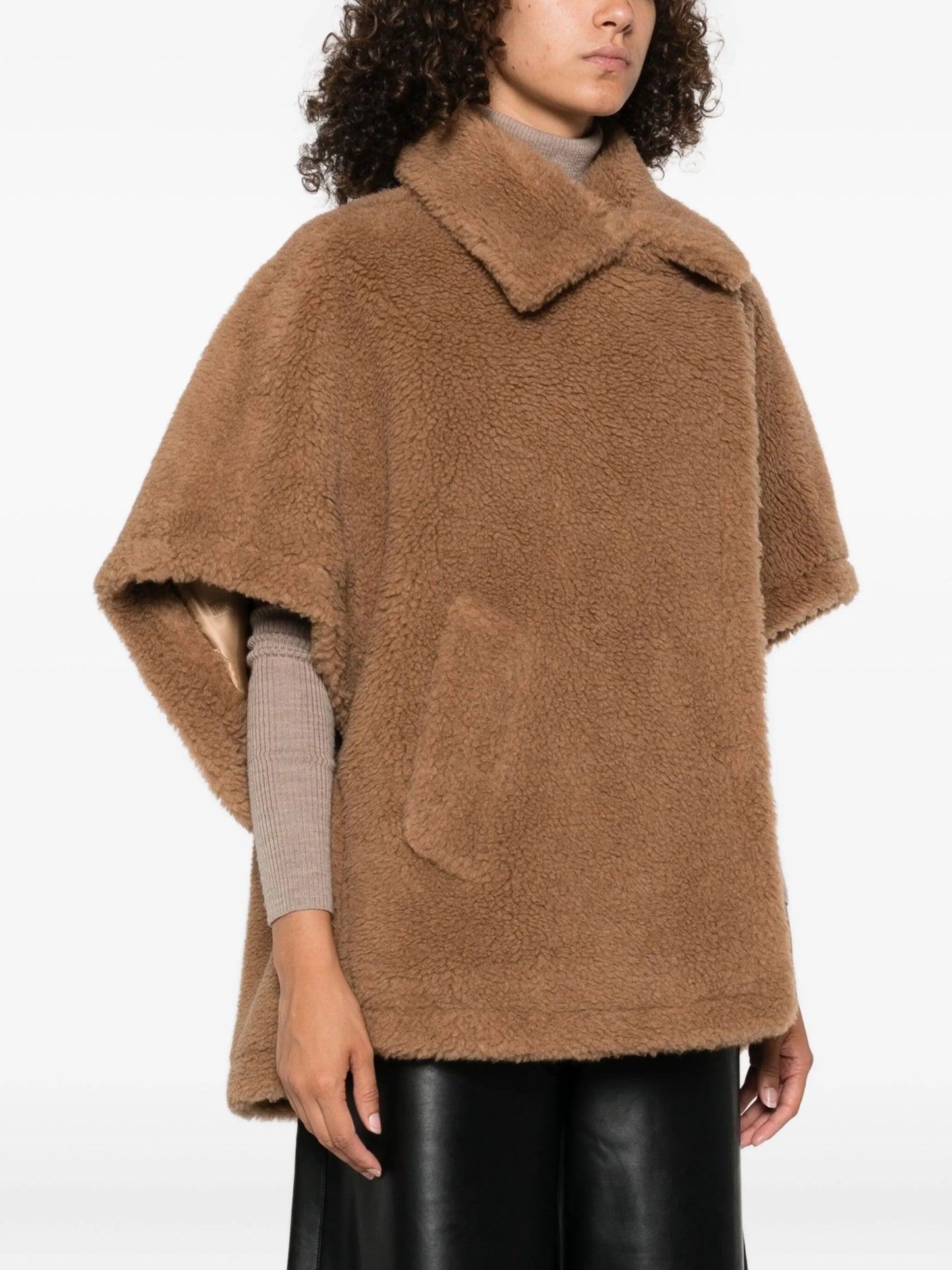 Tebe teddy cape
