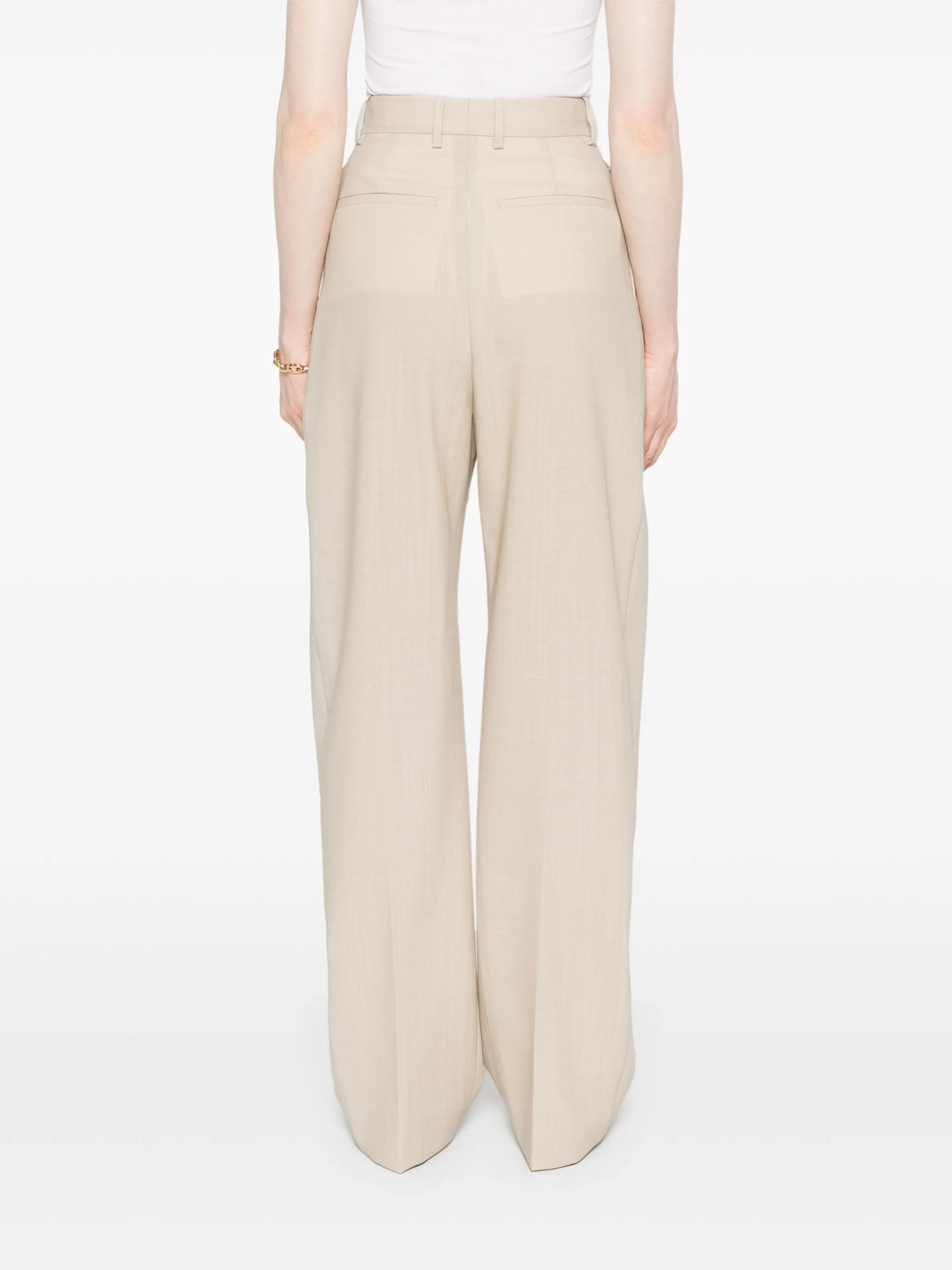 pleated trousers