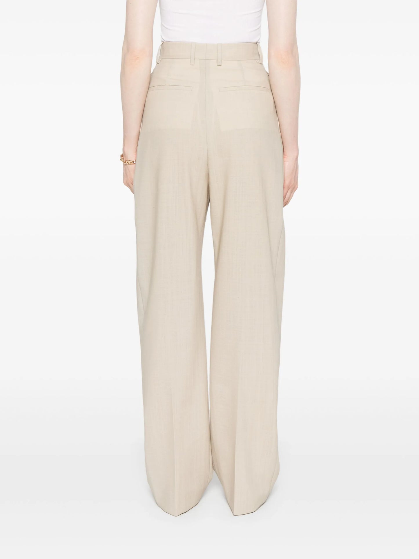pleated trousers