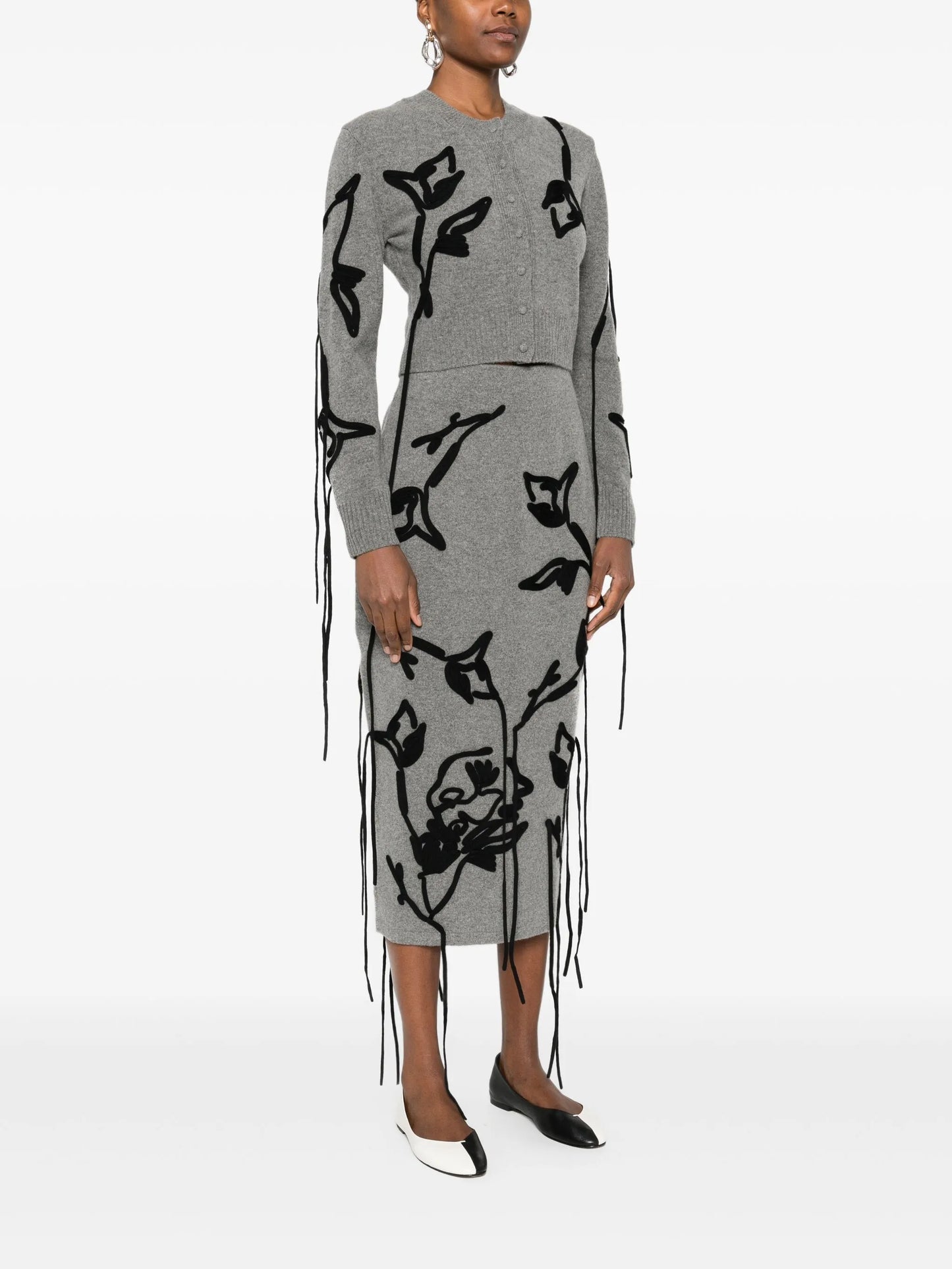 floral-embroidered tie-detail cardigan