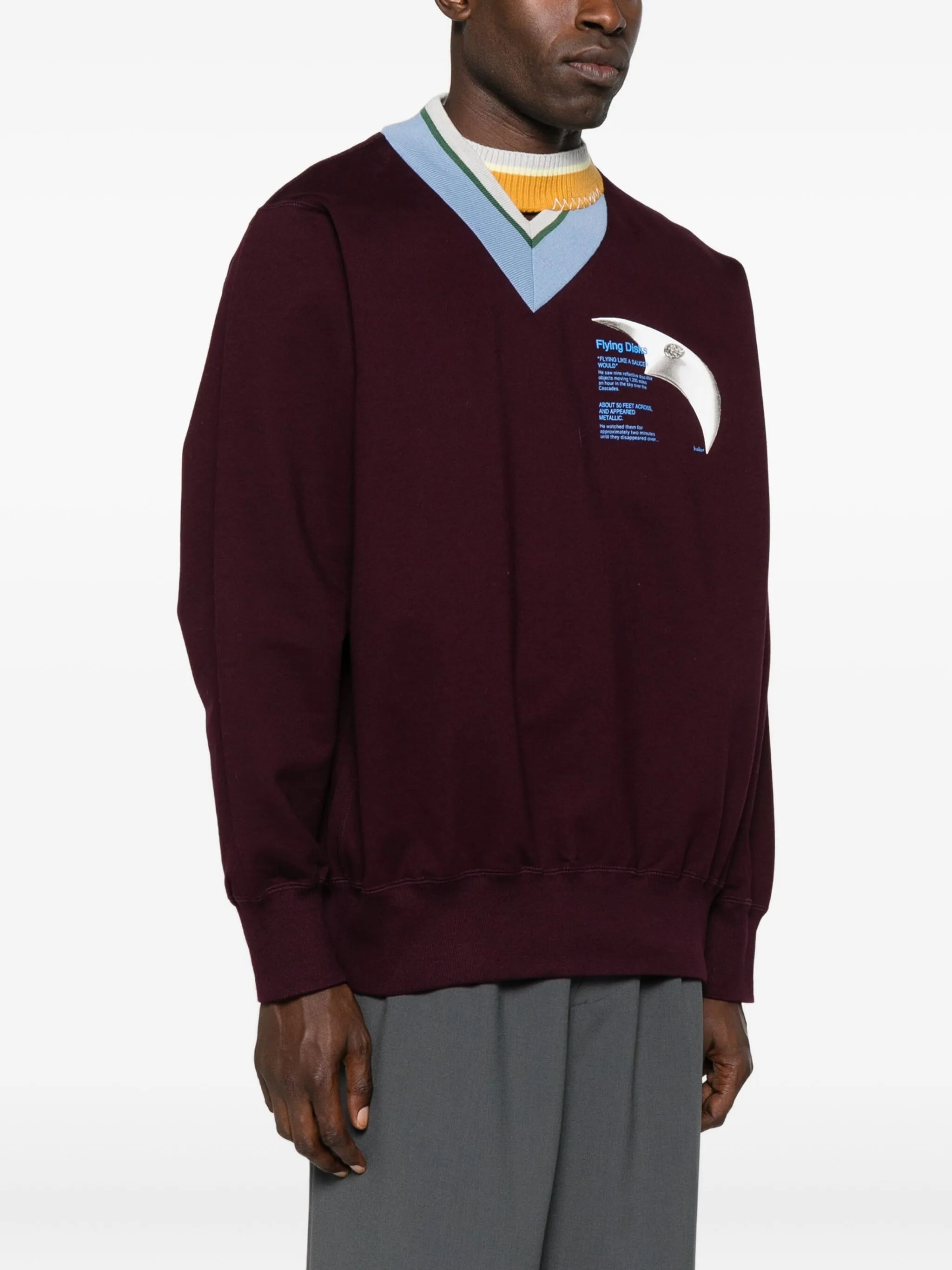 mock-neck graphi-print sweater