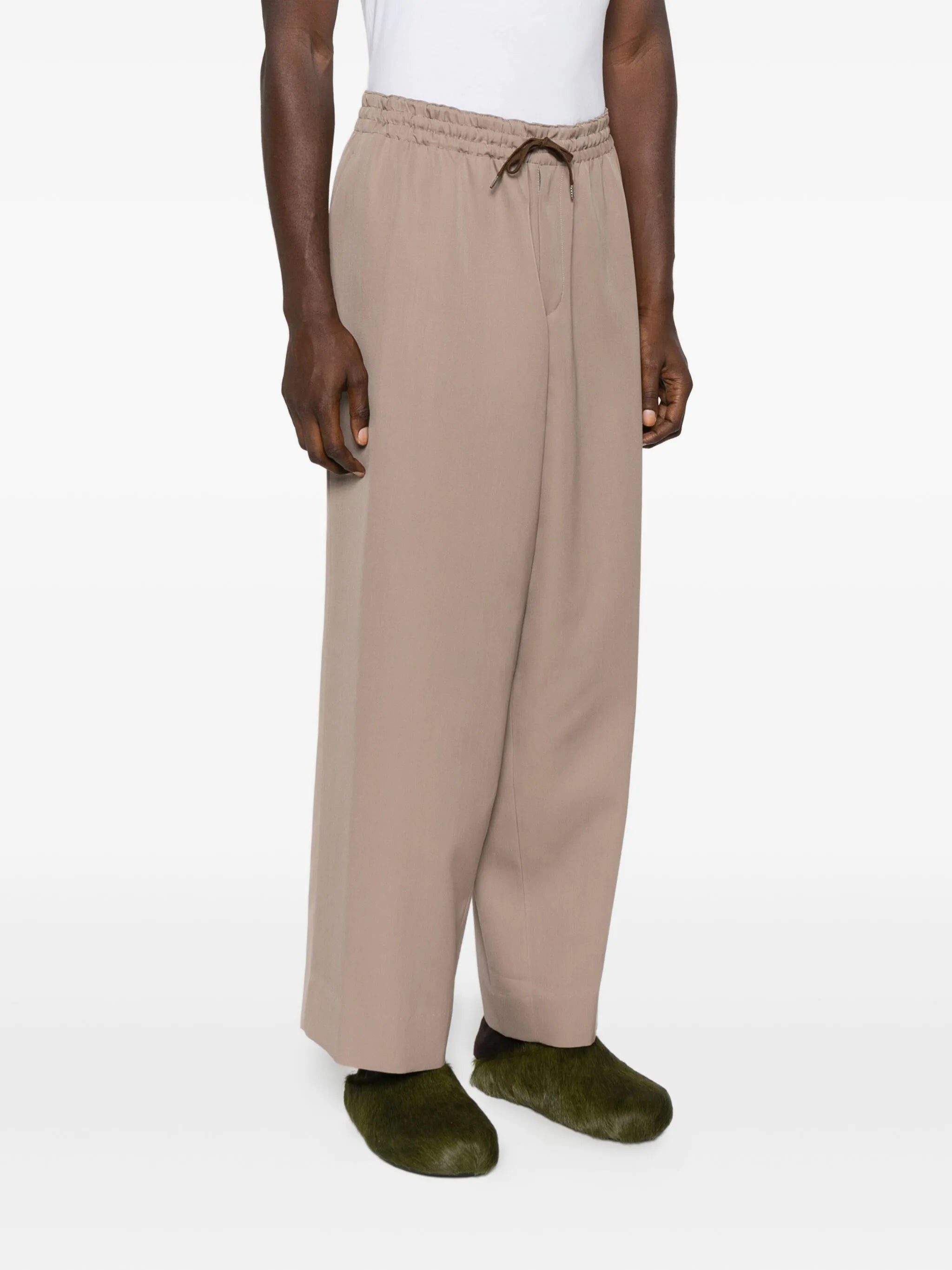 drawstring-waist pants