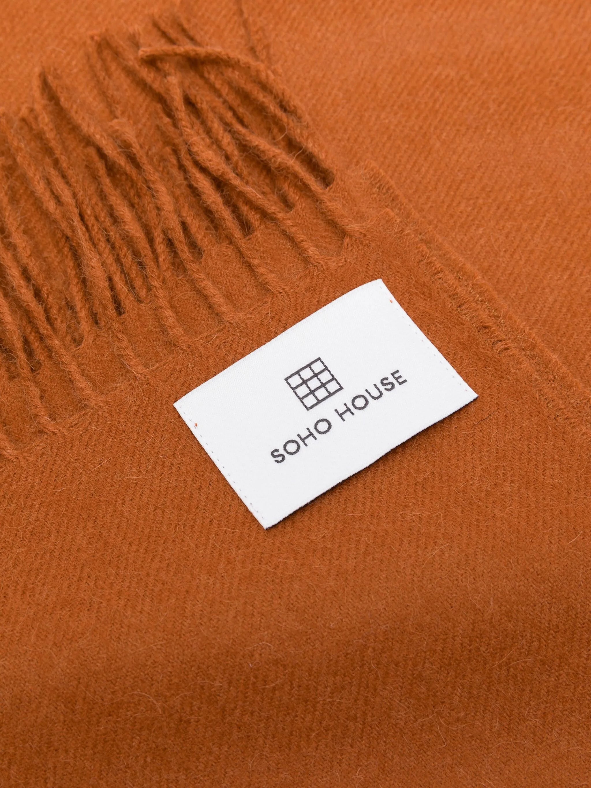 Maria throw (180cm x 130cm)