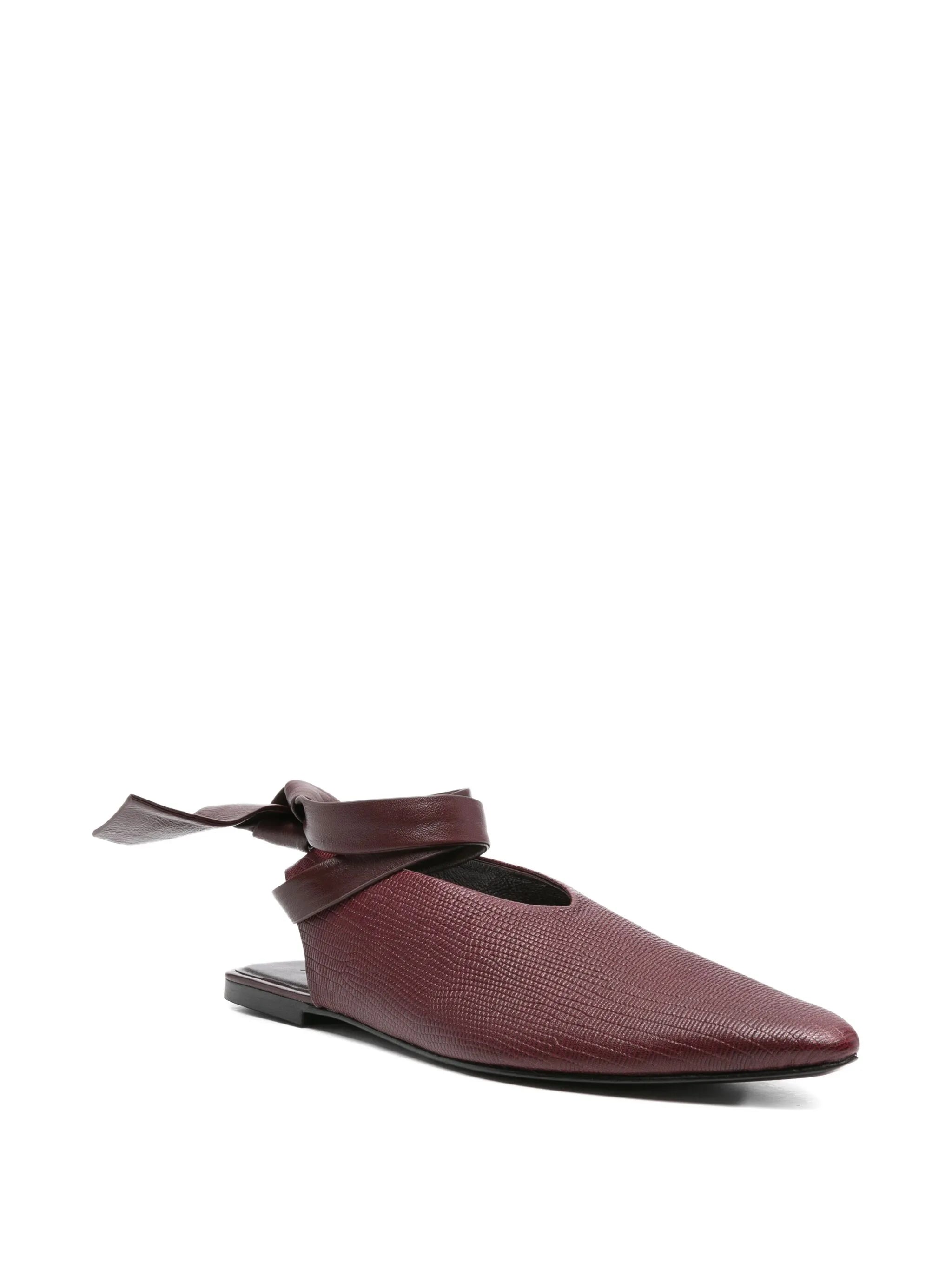 Maude flat pumps