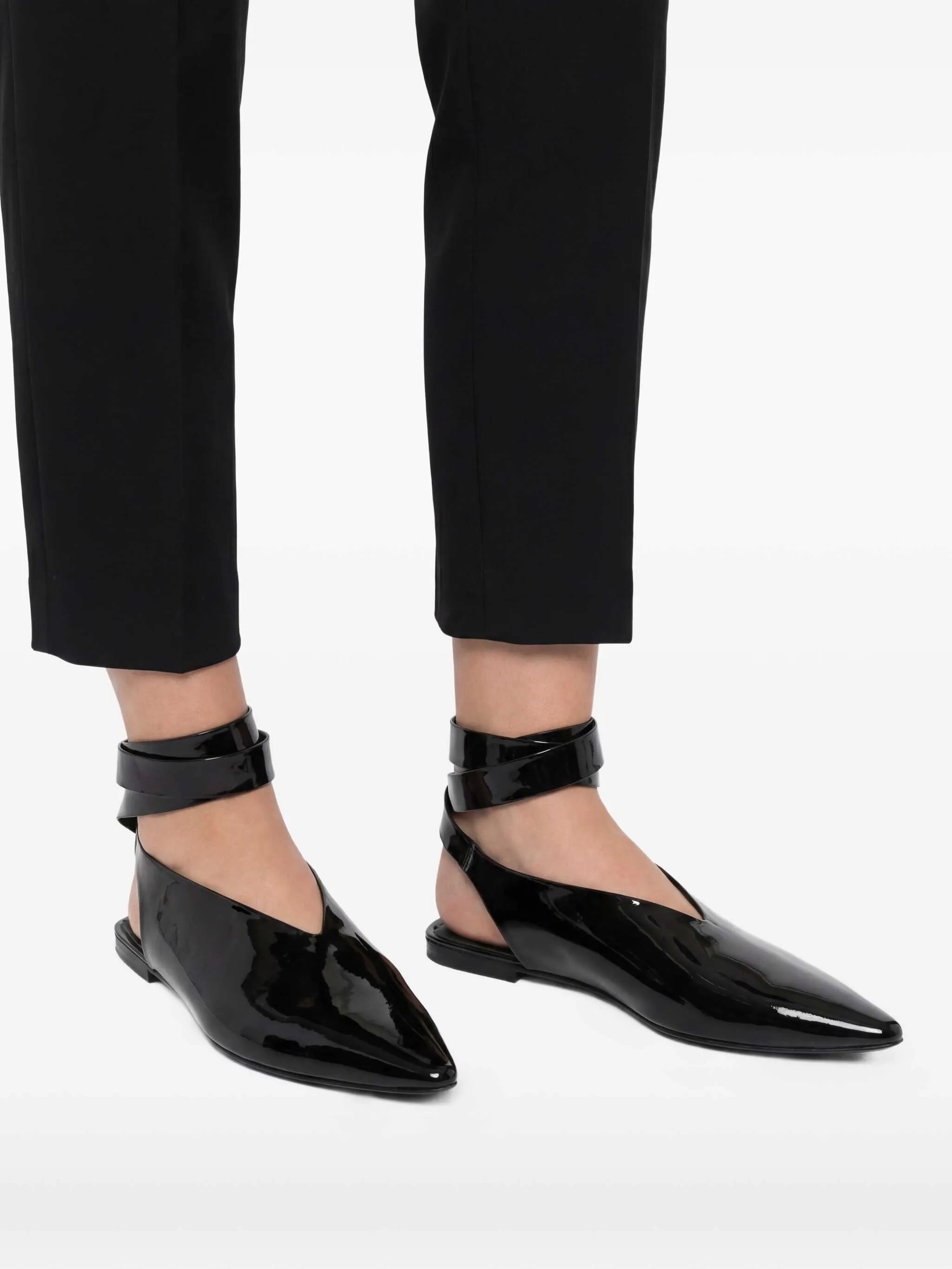 Maude flat pumps