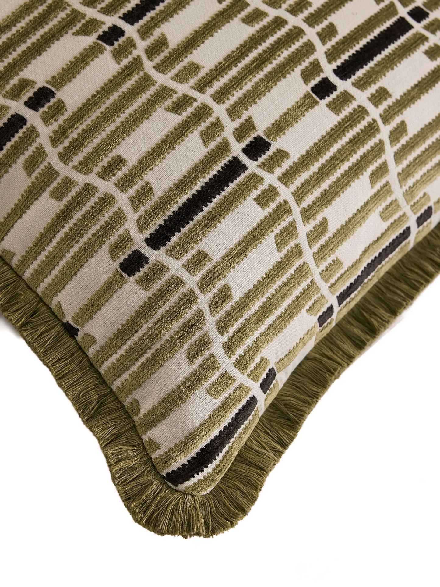 Erin geometric-pattern fringed cushion