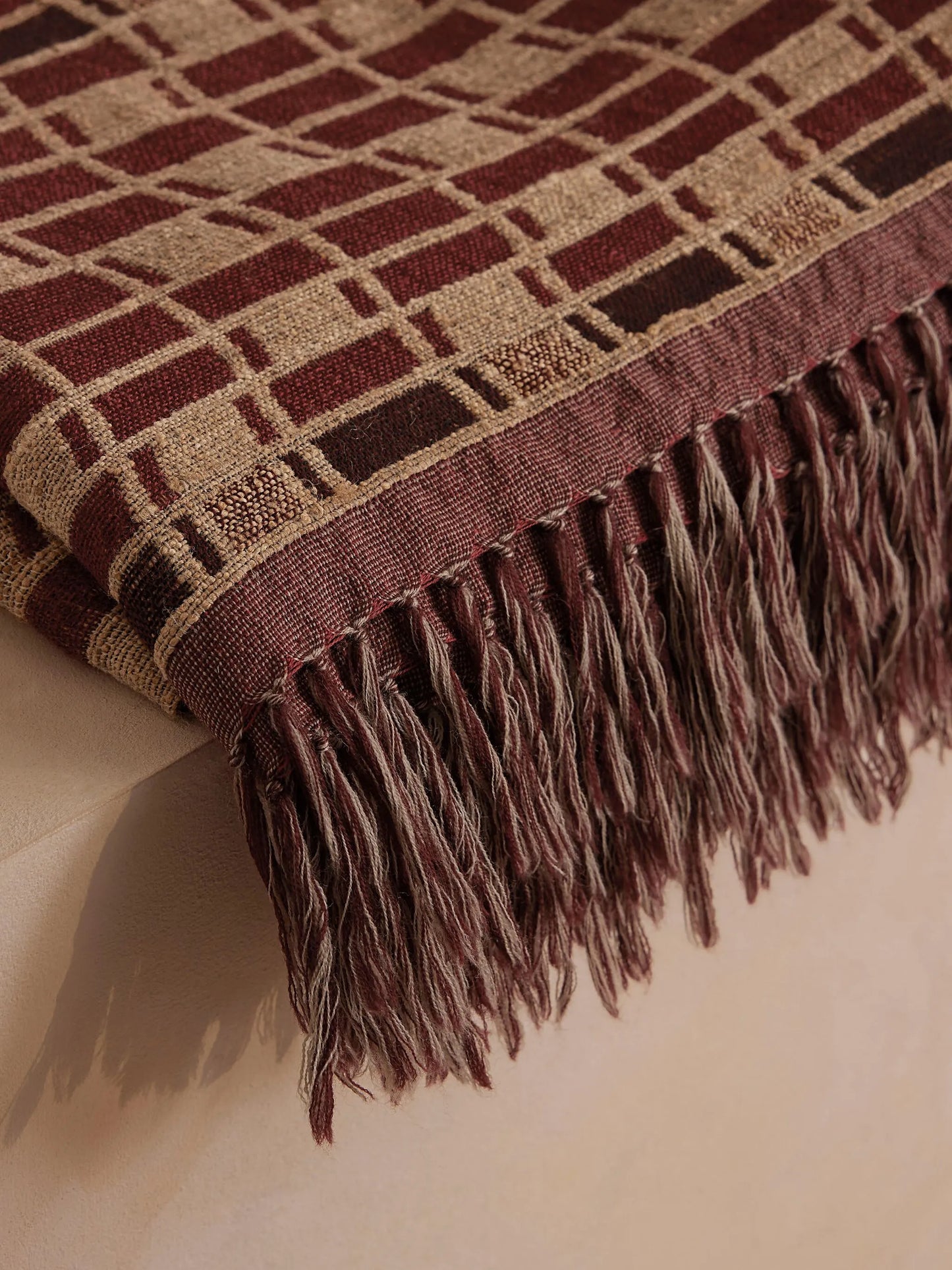 Erin geometric-pattern fringed throw
