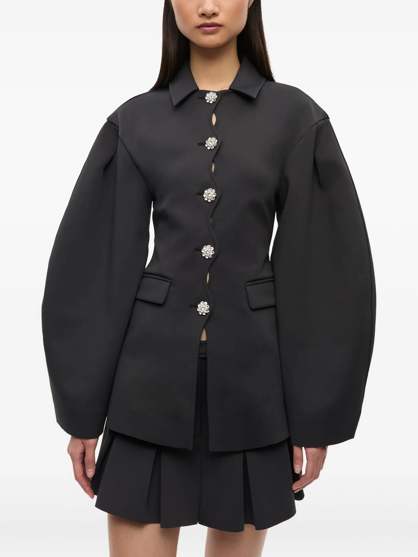 balloon-sleeve jacket