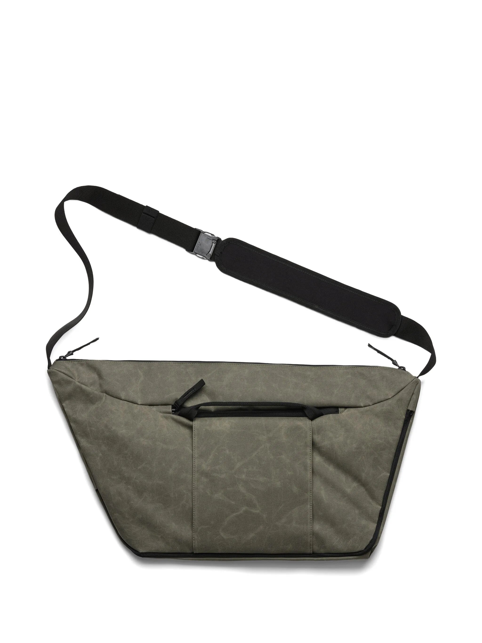 Ramverk Pro sling-strap bag