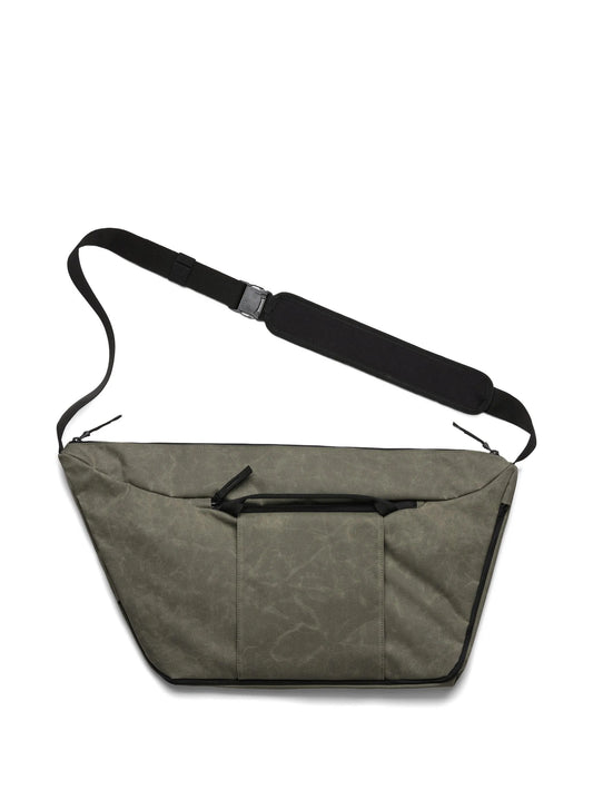 Ramverk Pro sling-strap bag