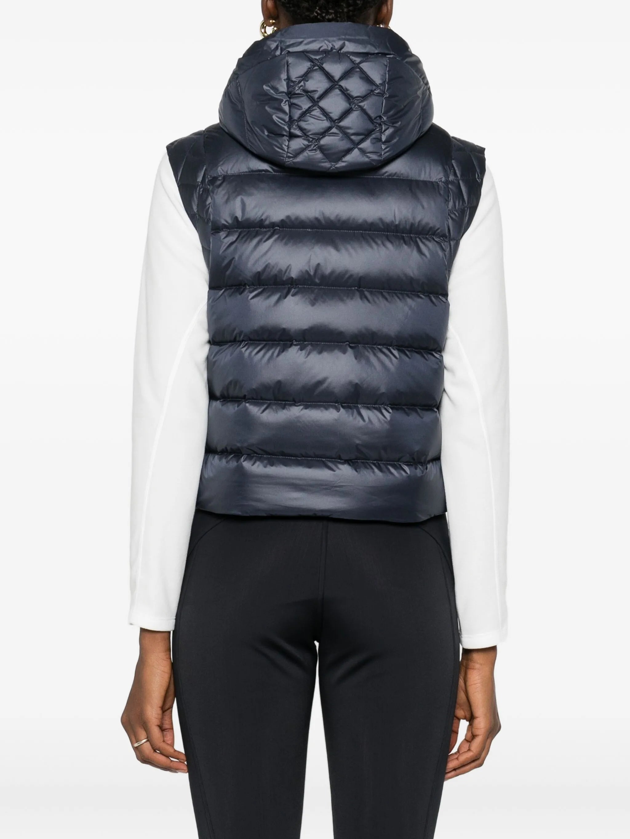 zip-fastening hooded gilet