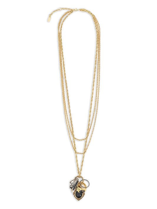 statement-pendant necklace