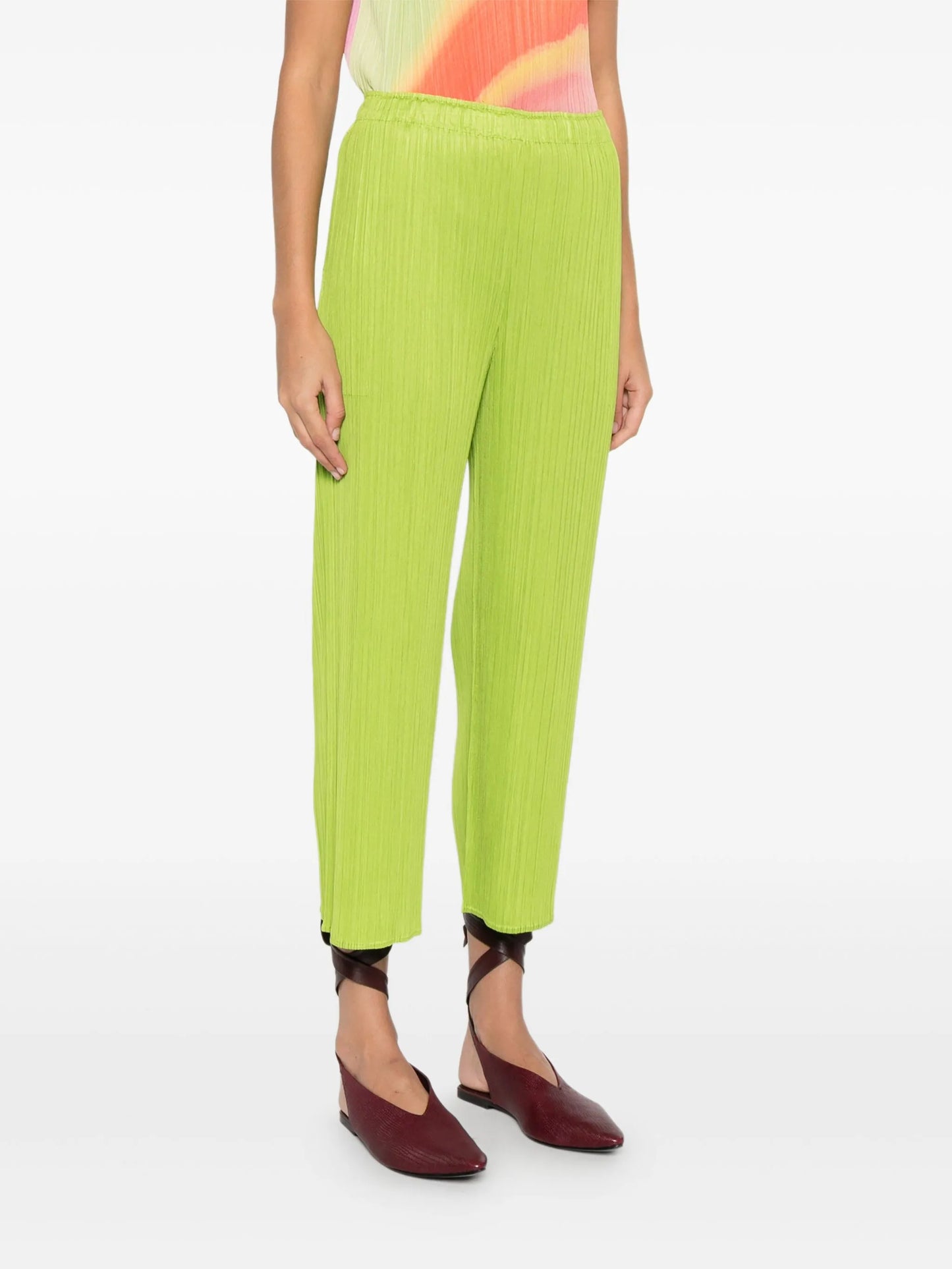 pleated trousers