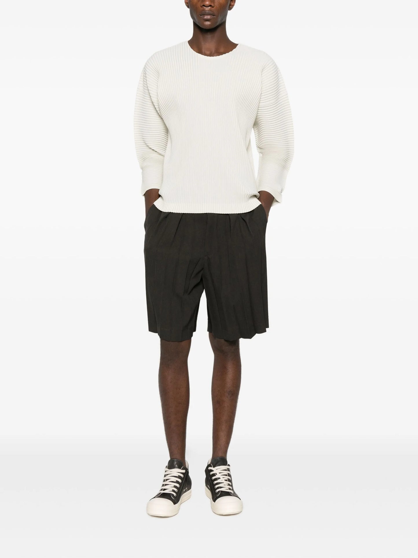 Monthly Colors: September pleated T-shirt
