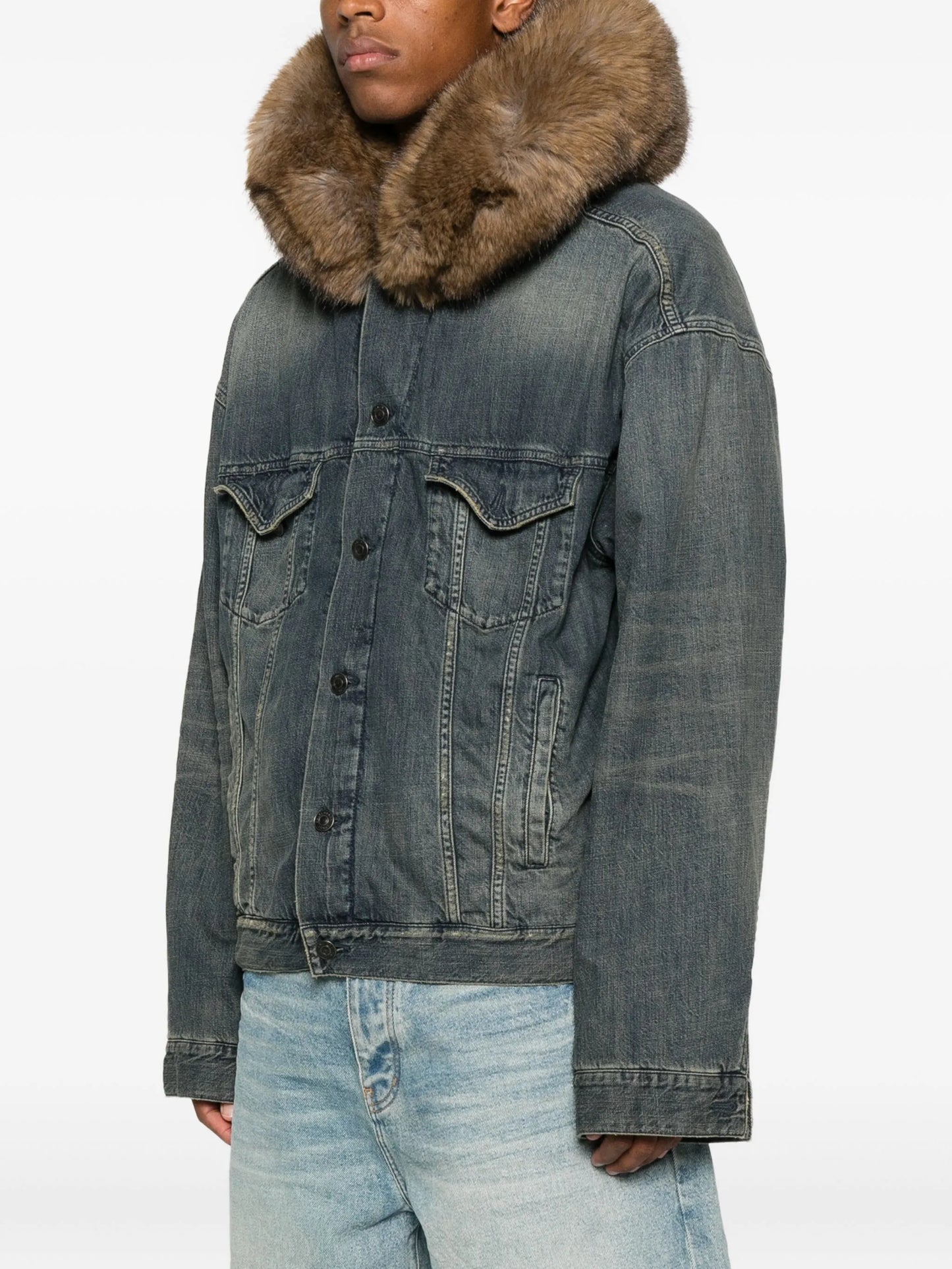 faux fur-collar denim jacket