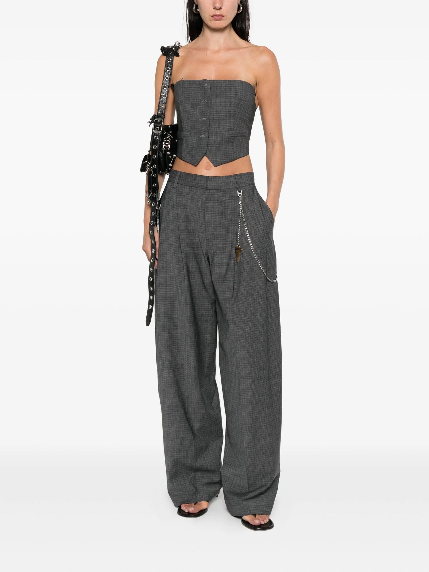 pleated key-chain trousers