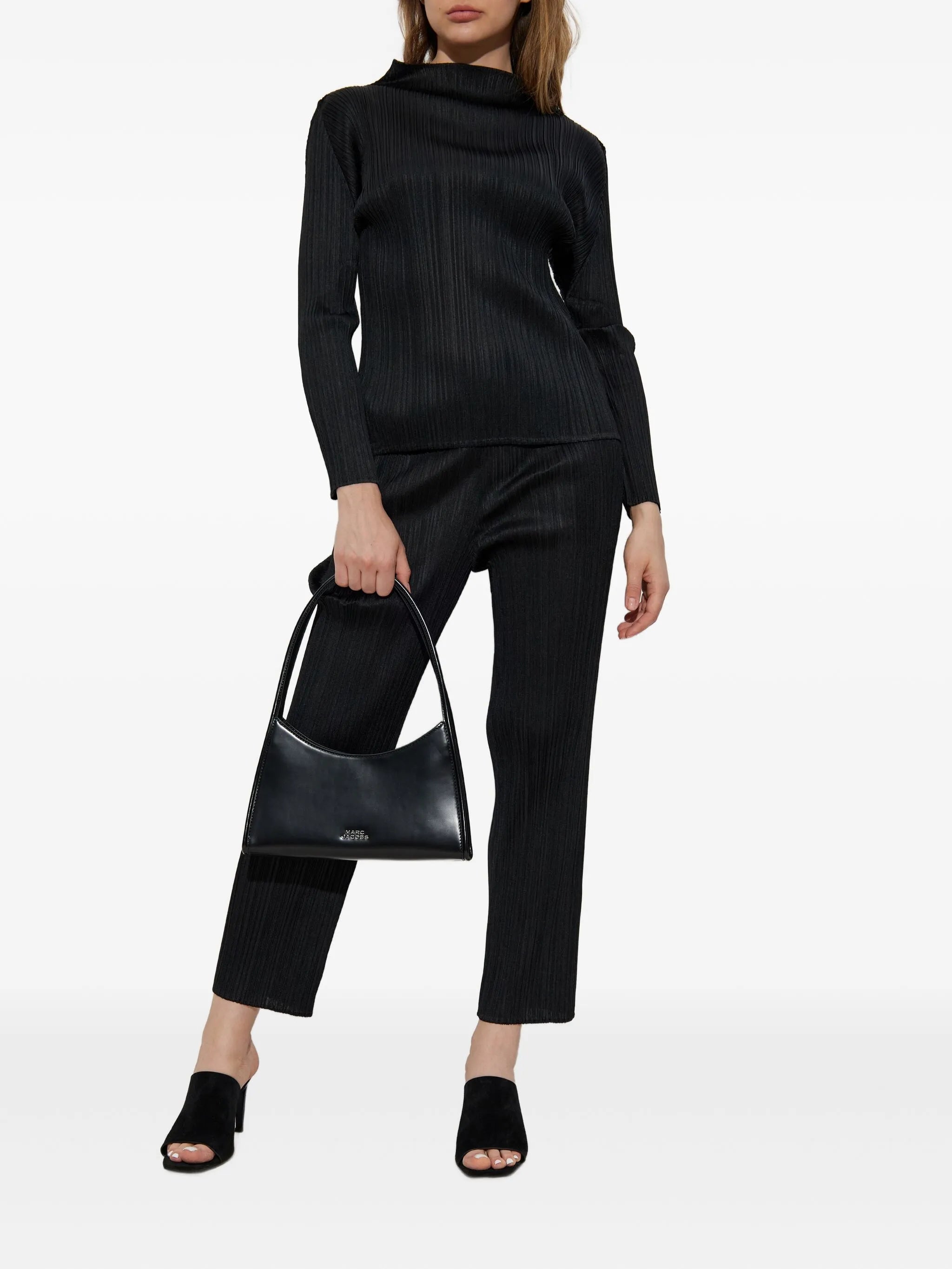 pleated T-shirt