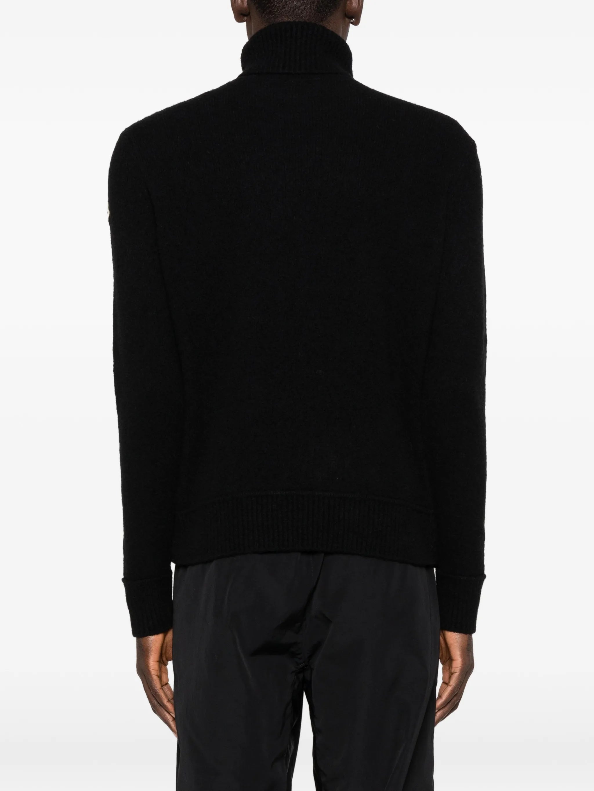 turtleneck long-sleeve sweater