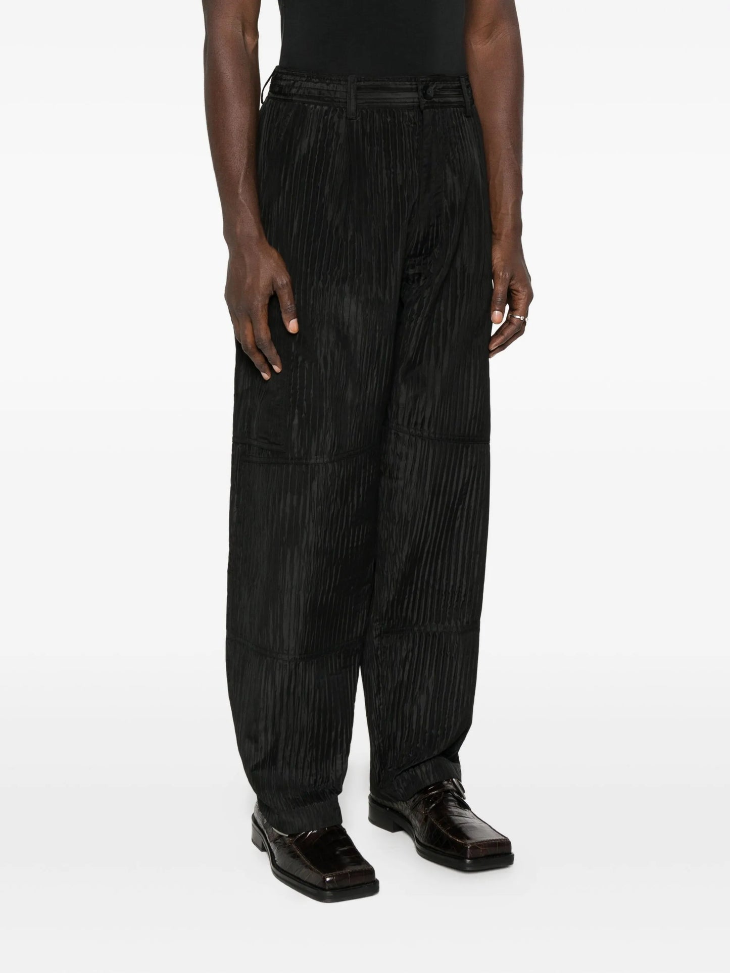 pleat-texture cargo pants
