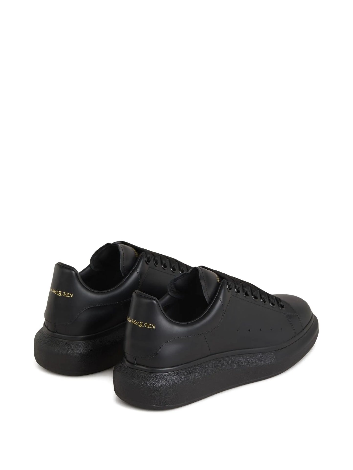 Oversized platform sneakers