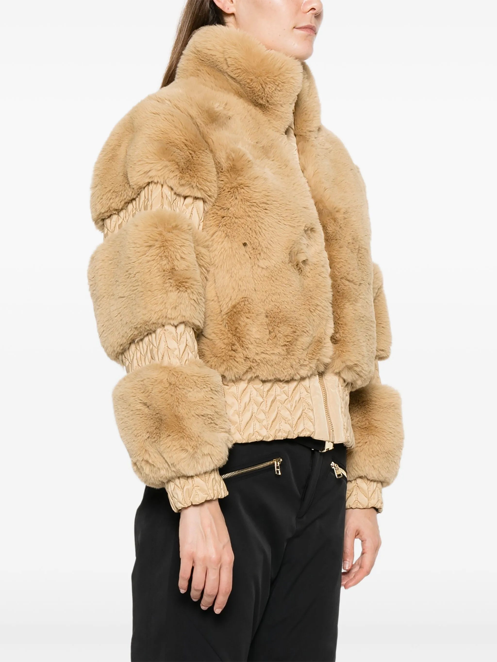 Furry zip-fastening ski jacket