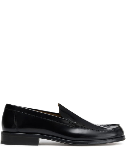 loafers in leather