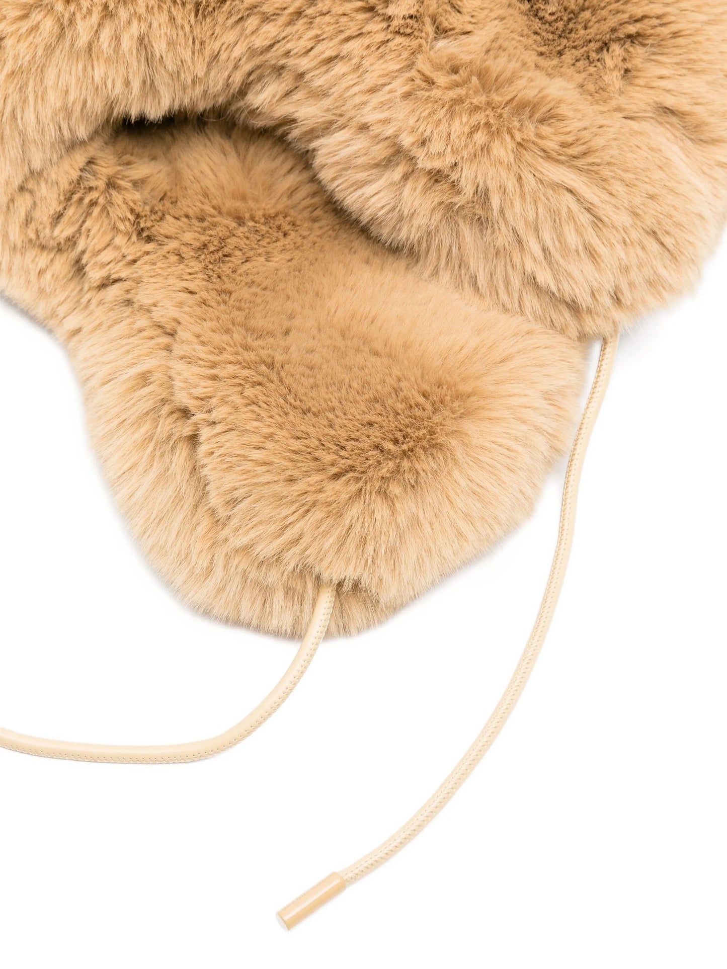 Cher hat