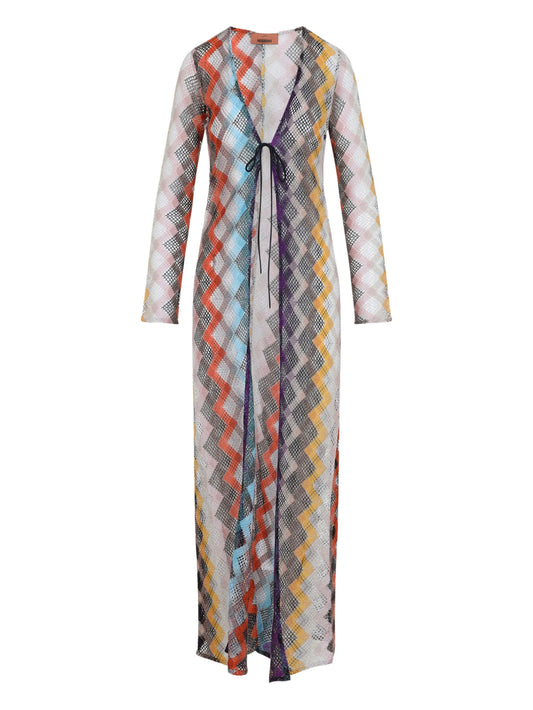 Zigzag-patterned cover-up