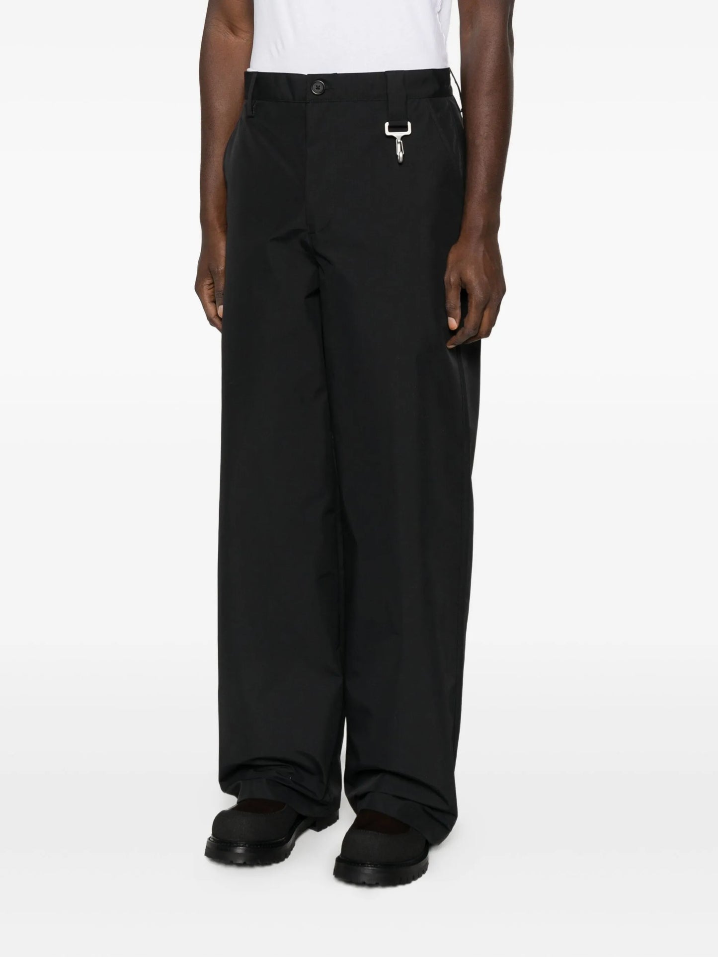 clasp-detail straight-leg trousers