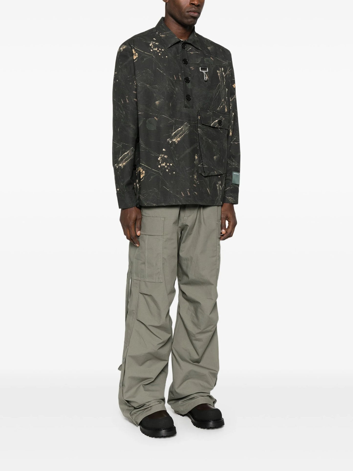 floral-print cargo shirt