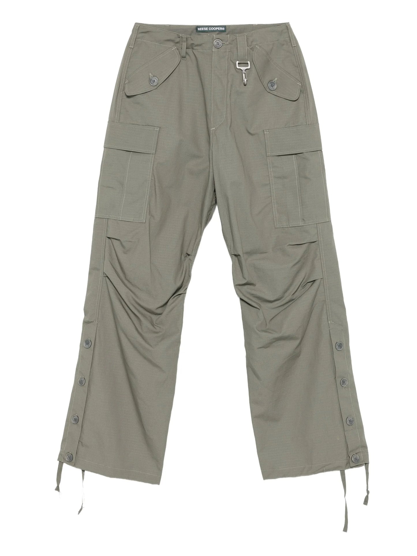 wide-leg cargo trousers