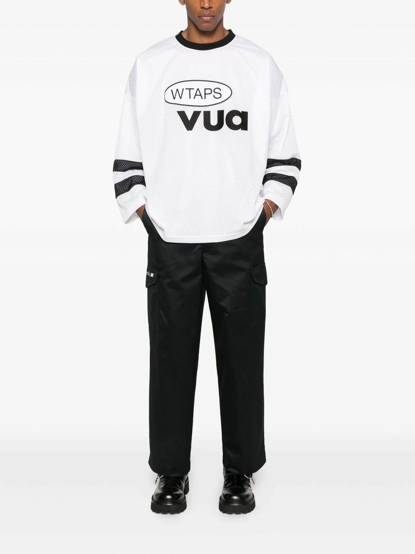 flap-pocket trousers