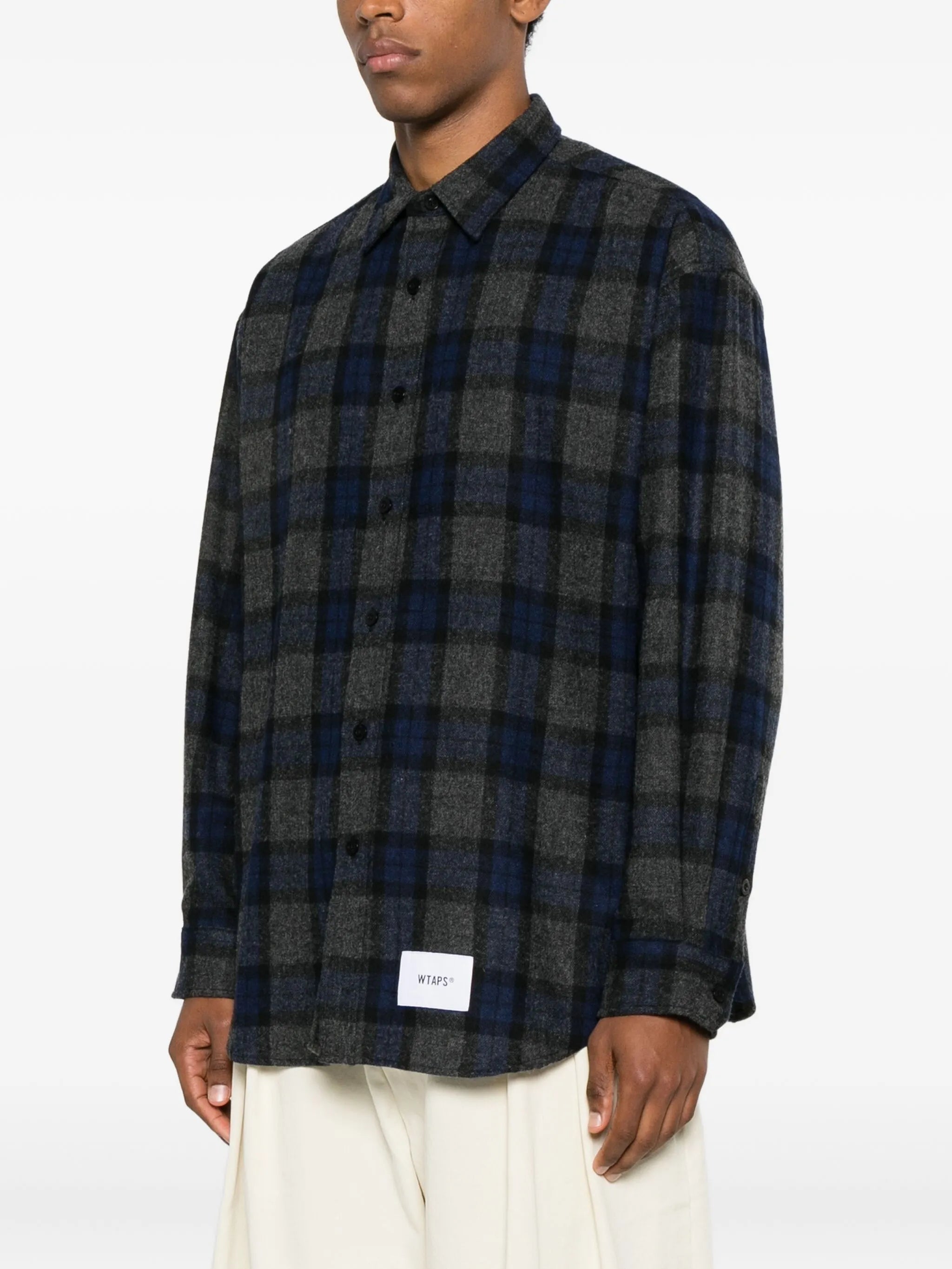 flannel buttoned shirt