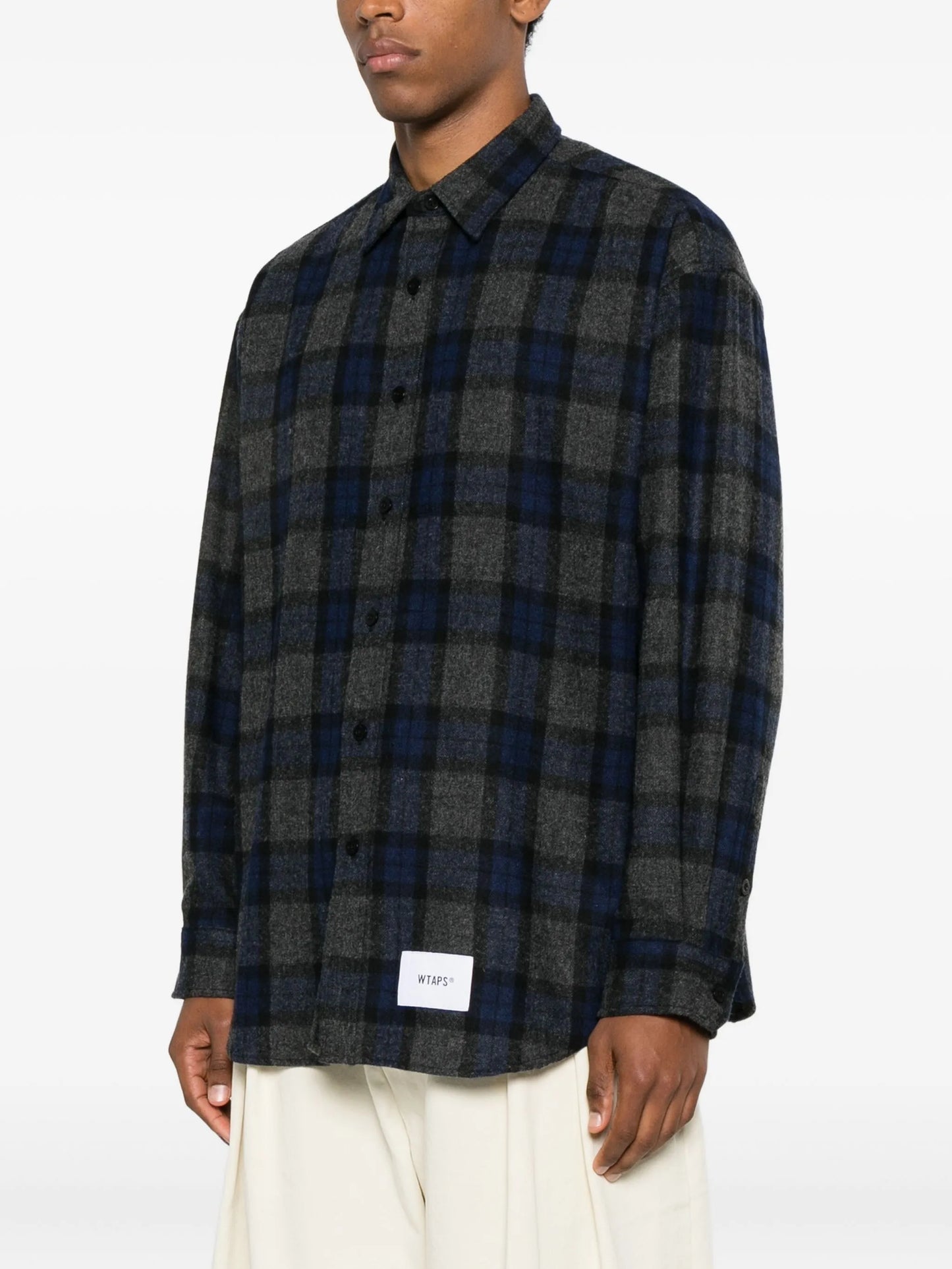 flannel buttoned shirt
