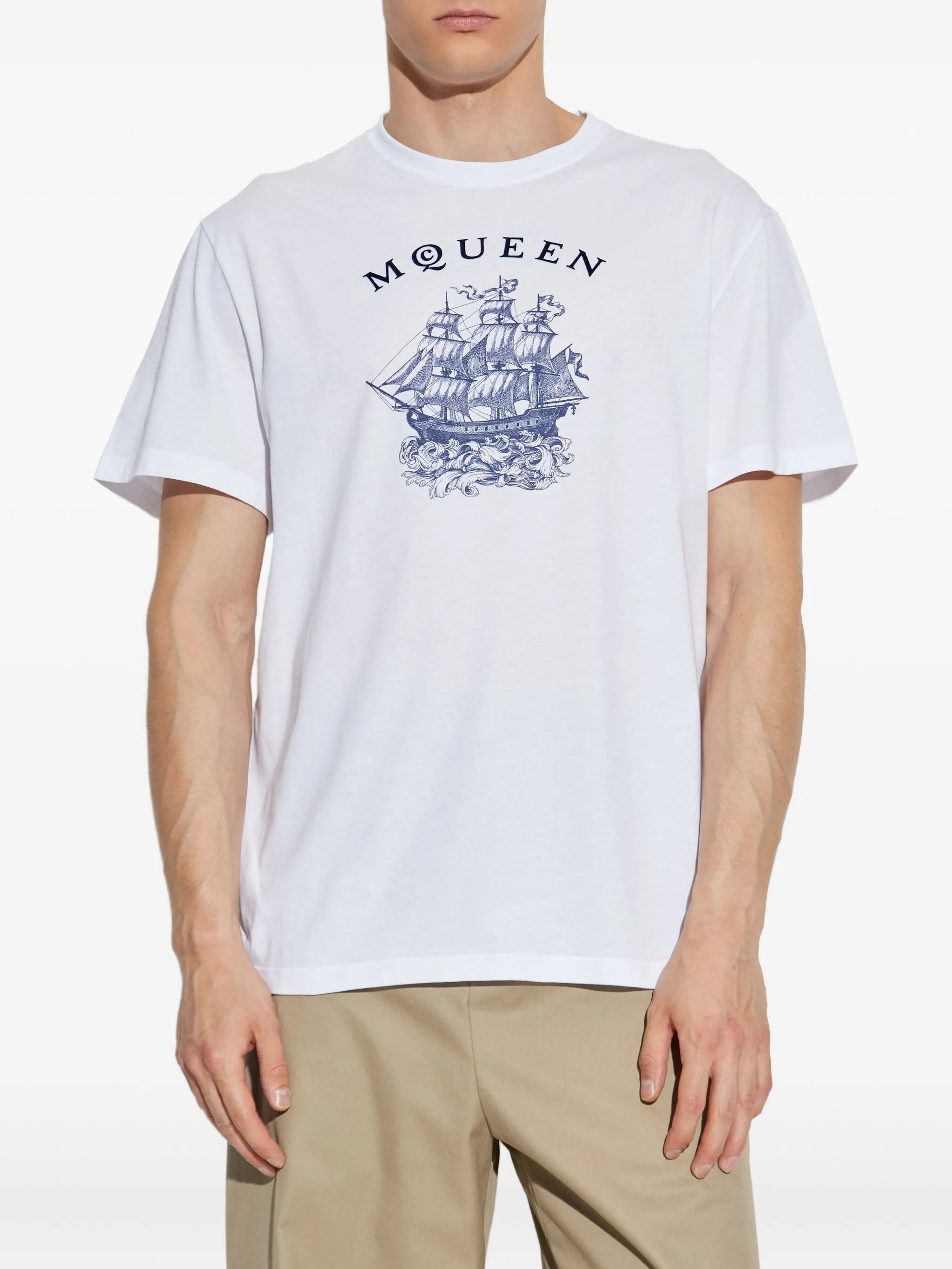 graphic-print t-shirt