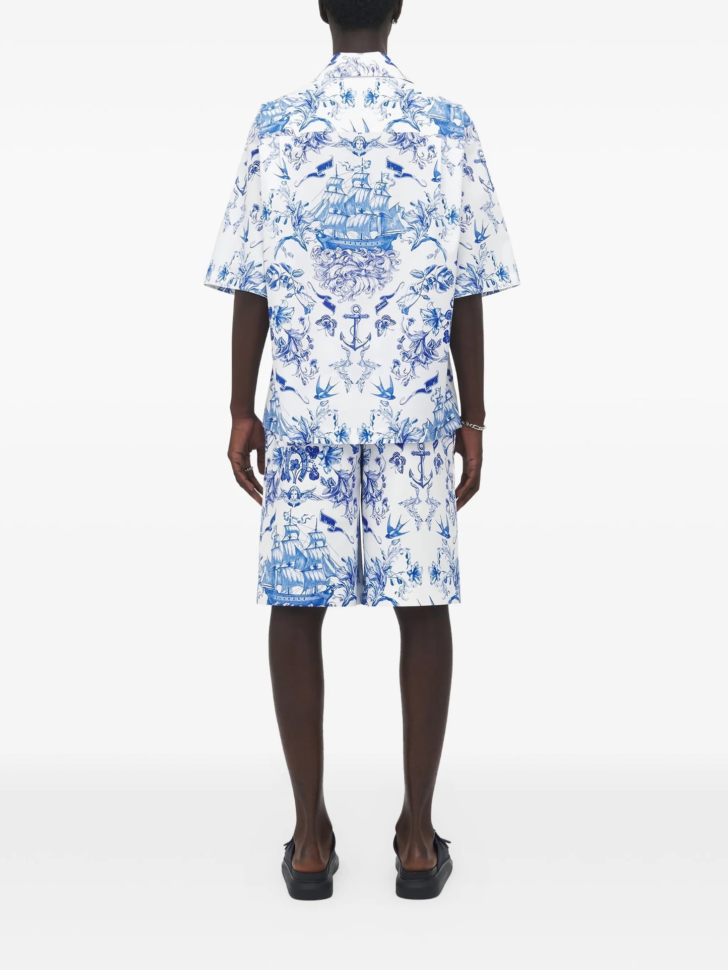 floral-print short-sleeve shirt